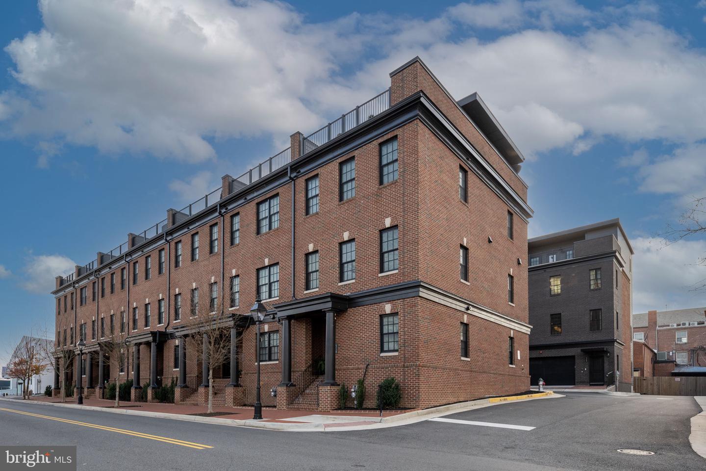 530 MIA ST, FREDERICKSBURG, Virginia 22401, 4 Bedrooms Bedrooms, ,3 BathroomsBathrooms,Residential,For sale,530 MIA ST,VAFB2009310 MLS # VAFB2009310 530 MIA ST, FREDERICKSBURG, Virginia 22401, 4 Bedrooms Bedrooms, ,3 BathroomsBathrooms,Residential,For sale,530 MIA ST,VAFB2009310 MLS # VAFB2009310