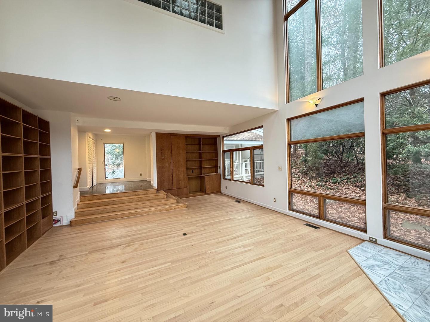 10701 SYCAMORE SPRINGS LN, GREAT FALLS, Virginia 22066, 6 Bedrooms Bedrooms, ,4 BathroomsBathrooms,Residential,For sale,10701 SYCAMORE SPRINGS LN,VAFX2279598 MLS # VAFX2279598