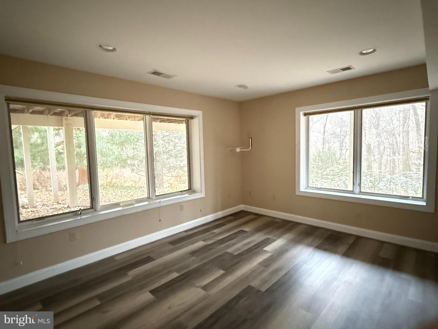 10701 SYCAMORE SPRINGS LN, GREAT FALLS, Virginia 22066, 6 Bedrooms Bedrooms, ,4 BathroomsBathrooms,Residential,For sale,10701 SYCAMORE SPRINGS LN,VAFX2279598 MLS # VAFX2279598