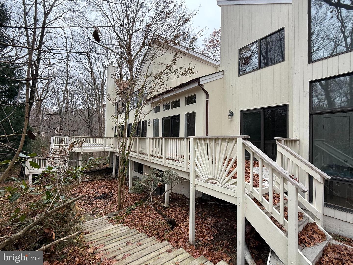 10701 SYCAMORE SPRINGS LN, GREAT FALLS, Virginia 22066, 6 Bedrooms Bedrooms, ,4 BathroomsBathrooms,Residential,For sale,10701 SYCAMORE SPRINGS LN,VAFX2279598 MLS # VAFX2279598