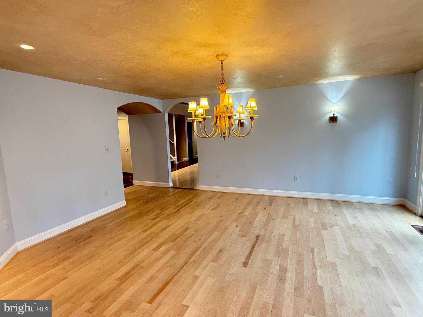 10701 SYCAMORE SPRINGS LN, GREAT FALLS, Virginia 22066, 6 Bedrooms Bedrooms, ,4 BathroomsBathrooms,Residential,For sale,10701 SYCAMORE SPRINGS LN,VAFX2279598 MLS # VAFX2279598