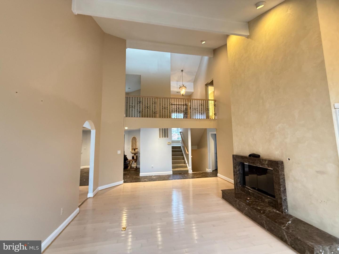 10701 SYCAMORE SPRINGS LN, GREAT FALLS, Virginia 22066, 6 Bedrooms Bedrooms, ,4 BathroomsBathrooms,Residential,For sale,10701 SYCAMORE SPRINGS LN,VAFX2279598 MLS # VAFX2279598