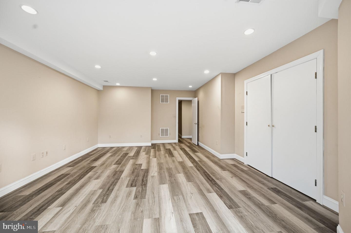 10701 SYCAMORE SPRINGS LN, GREAT FALLS, Virginia 22066, 6 Bedrooms Bedrooms, ,4 BathroomsBathrooms,Residential,For sale,10701 SYCAMORE SPRINGS LN,VAFX2279598 MLS # VAFX2279598