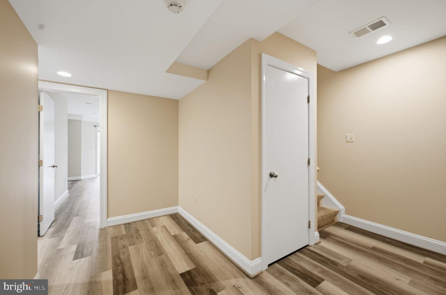 10701 SYCAMORE SPRINGS LN, GREAT FALLS, Virginia 22066, 6 Bedrooms Bedrooms, ,4 BathroomsBathrooms,Residential,For sale,10701 SYCAMORE SPRINGS LN,VAFX2279598 MLS # VAFX2279598