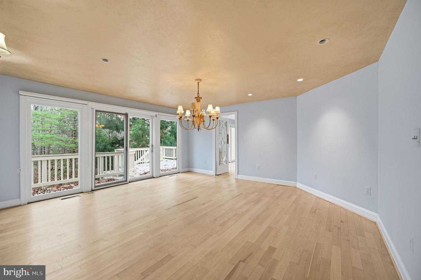 10701 SYCAMORE SPRINGS LN, GREAT FALLS, Virginia 22066, 6 Bedrooms Bedrooms, ,4 BathroomsBathrooms,Residential,For sale,10701 SYCAMORE SPRINGS LN,VAFX2279598 MLS # VAFX2279598