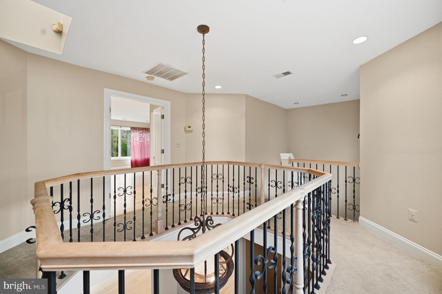 10701 SYCAMORE SPRINGS LN, GREAT FALLS, Virginia 22066, 6 Bedrooms Bedrooms, ,4 BathroomsBathrooms,Residential,For sale,10701 SYCAMORE SPRINGS LN,VAFX2279598 MLS # VAFX2279598