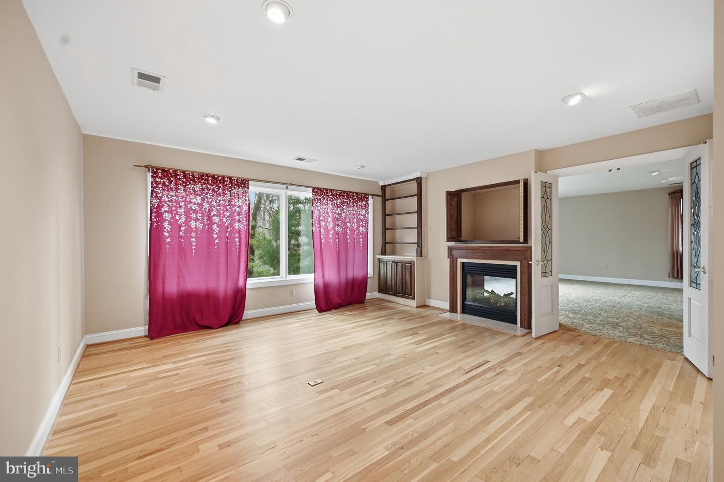 10701 SYCAMORE SPRINGS LN, GREAT FALLS, Virginia 22066, 6 Bedrooms Bedrooms, ,4 BathroomsBathrooms,Residential,For sale,10701 SYCAMORE SPRINGS LN,VAFX2279598 MLS # VAFX2279598