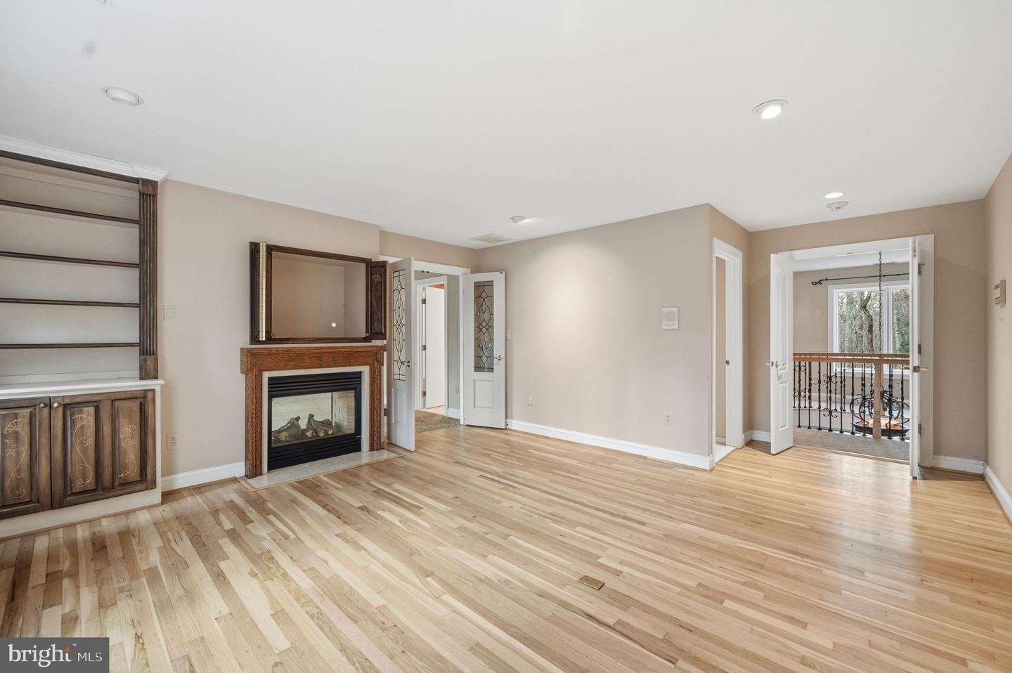 10701 SYCAMORE SPRINGS LN, GREAT FALLS, Virginia 22066, 6 Bedrooms Bedrooms, ,4 BathroomsBathrooms,Residential,For sale,10701 SYCAMORE SPRINGS LN,VAFX2279598 MLS # VAFX2279598