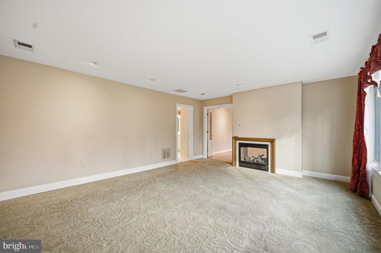 10701 SYCAMORE SPRINGS LN, GREAT FALLS, Virginia 22066, 6 Bedrooms Bedrooms, ,4 BathroomsBathrooms,Residential,For sale,10701 SYCAMORE SPRINGS LN,VAFX2279598 MLS # VAFX2279598