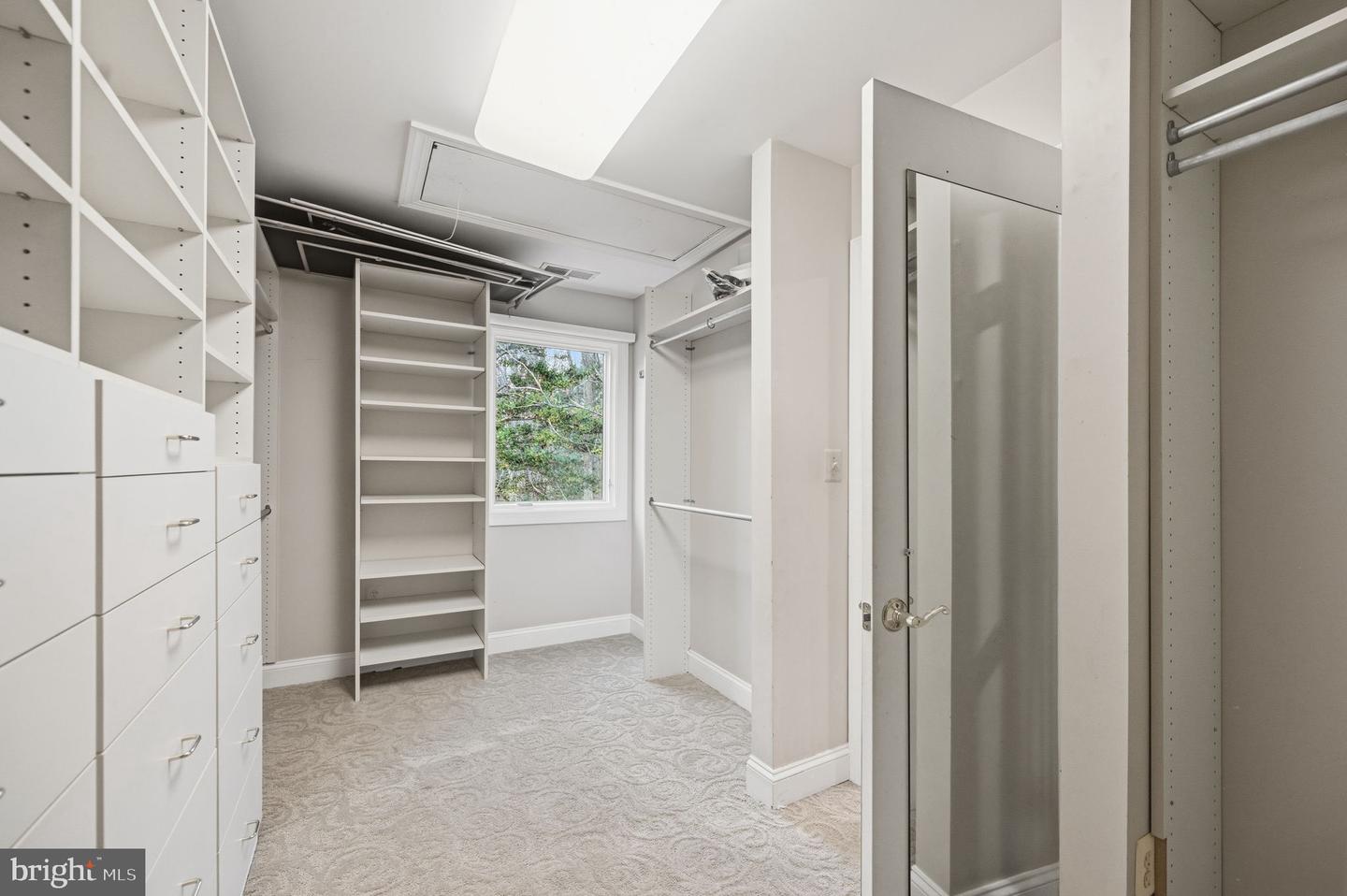 10701 SYCAMORE SPRINGS LN, GREAT FALLS, Virginia 22066, 6 Bedrooms Bedrooms, ,4 BathroomsBathrooms,Residential,For sale,10701 SYCAMORE SPRINGS LN,VAFX2279598 MLS # VAFX2279598