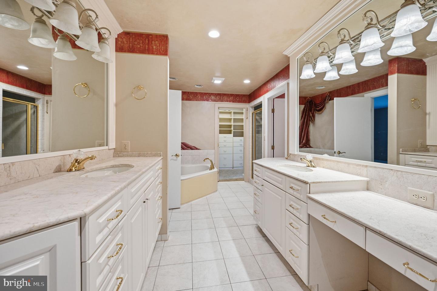 10701 SYCAMORE SPRINGS LN, GREAT FALLS, Virginia 22066, 6 Bedrooms Bedrooms, ,4 BathroomsBathrooms,Residential,For sale,10701 SYCAMORE SPRINGS LN,VAFX2279598 MLS # VAFX2279598