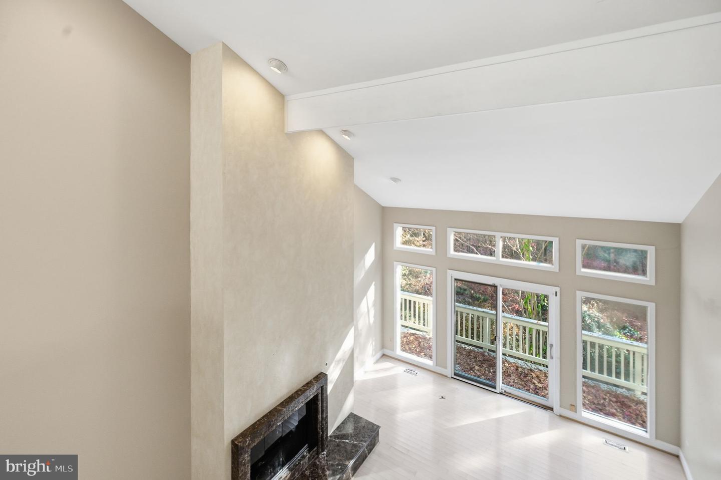 10701 SYCAMORE SPRINGS LN, GREAT FALLS, Virginia 22066, 6 Bedrooms Bedrooms, ,4 BathroomsBathrooms,Residential,For sale,10701 SYCAMORE SPRINGS LN,VAFX2279598 MLS # VAFX2279598