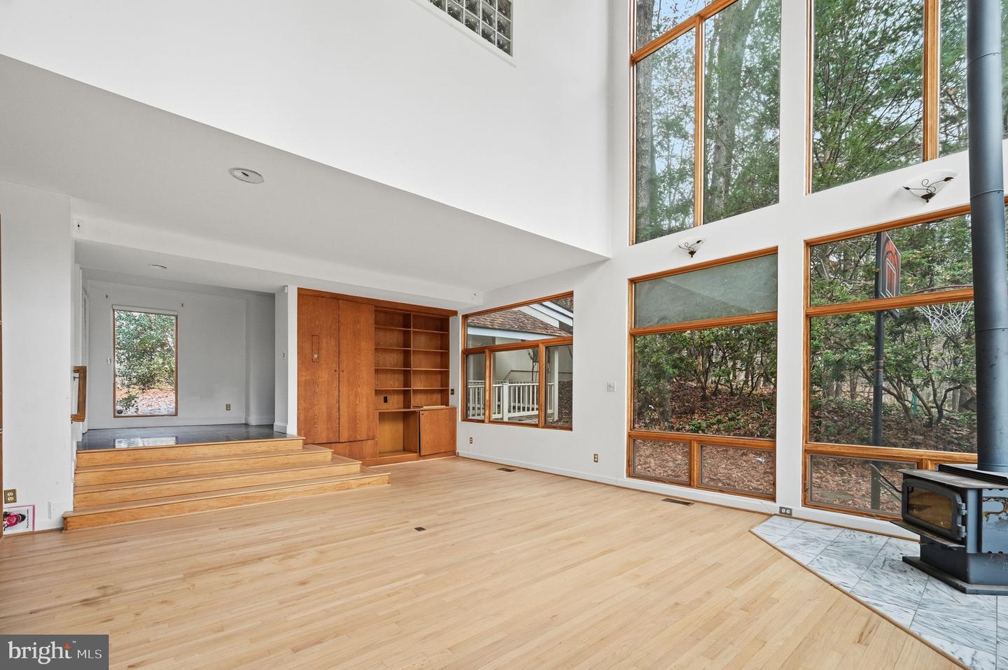 10701 SYCAMORE SPRINGS LN, GREAT FALLS, Virginia 22066, 6 Bedrooms Bedrooms, ,4 BathroomsBathrooms,Residential,For sale,10701 SYCAMORE SPRINGS LN,VAFX2279598 MLS # VAFX2279598