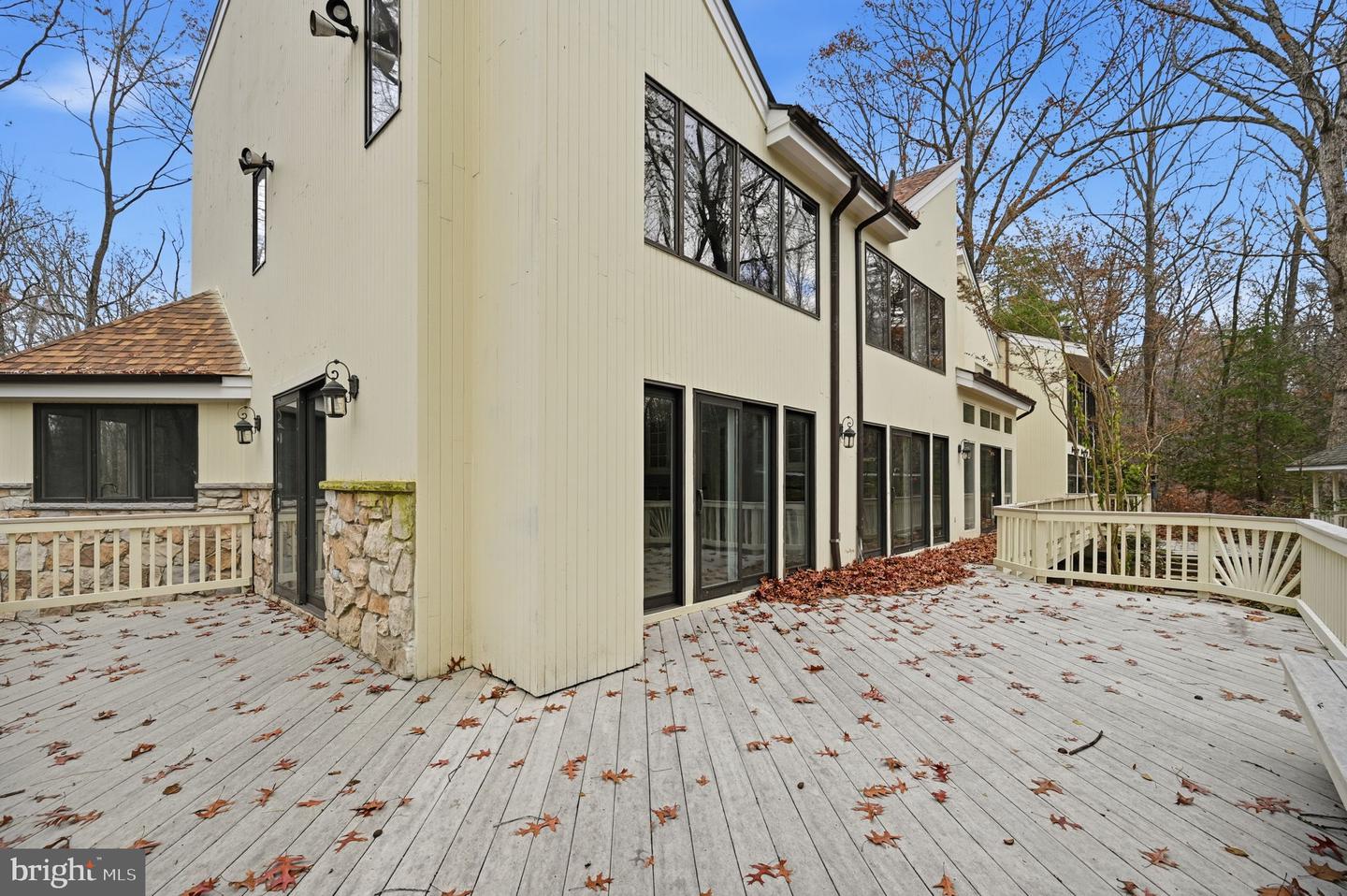 10701 SYCAMORE SPRINGS LN, GREAT FALLS, Virginia 22066, 6 Bedrooms Bedrooms, ,4 BathroomsBathrooms,Residential,For sale,10701 SYCAMORE SPRINGS LN,VAFX2279598 MLS # VAFX2279598