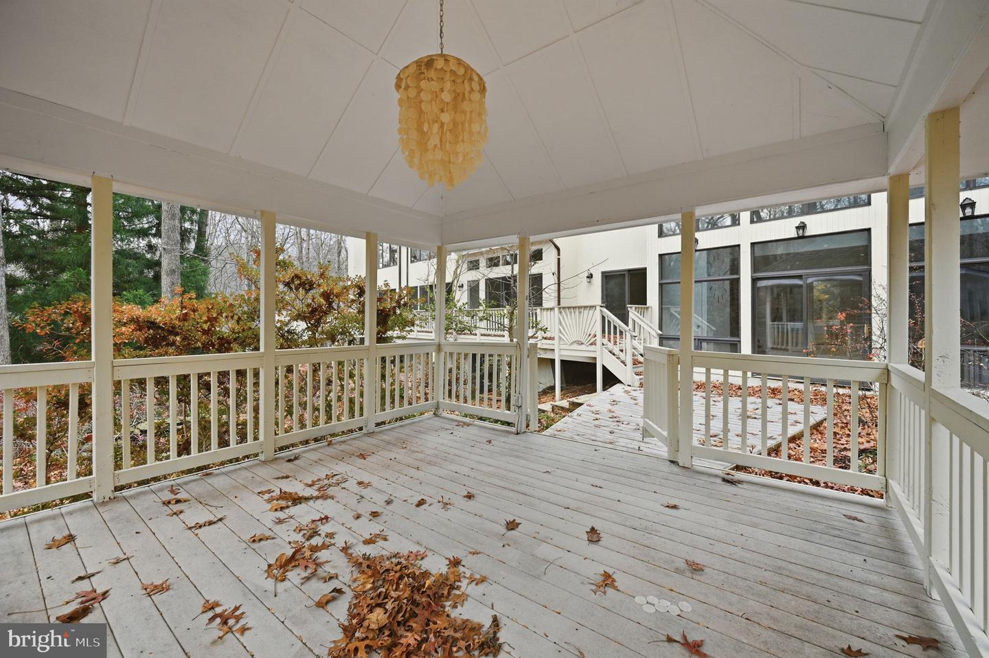 10701 SYCAMORE SPRINGS LN, GREAT FALLS, Virginia 22066, 6 Bedrooms Bedrooms, ,4 BathroomsBathrooms,Residential,For sale,10701 SYCAMORE SPRINGS LN,VAFX2279598 MLS # VAFX2279598