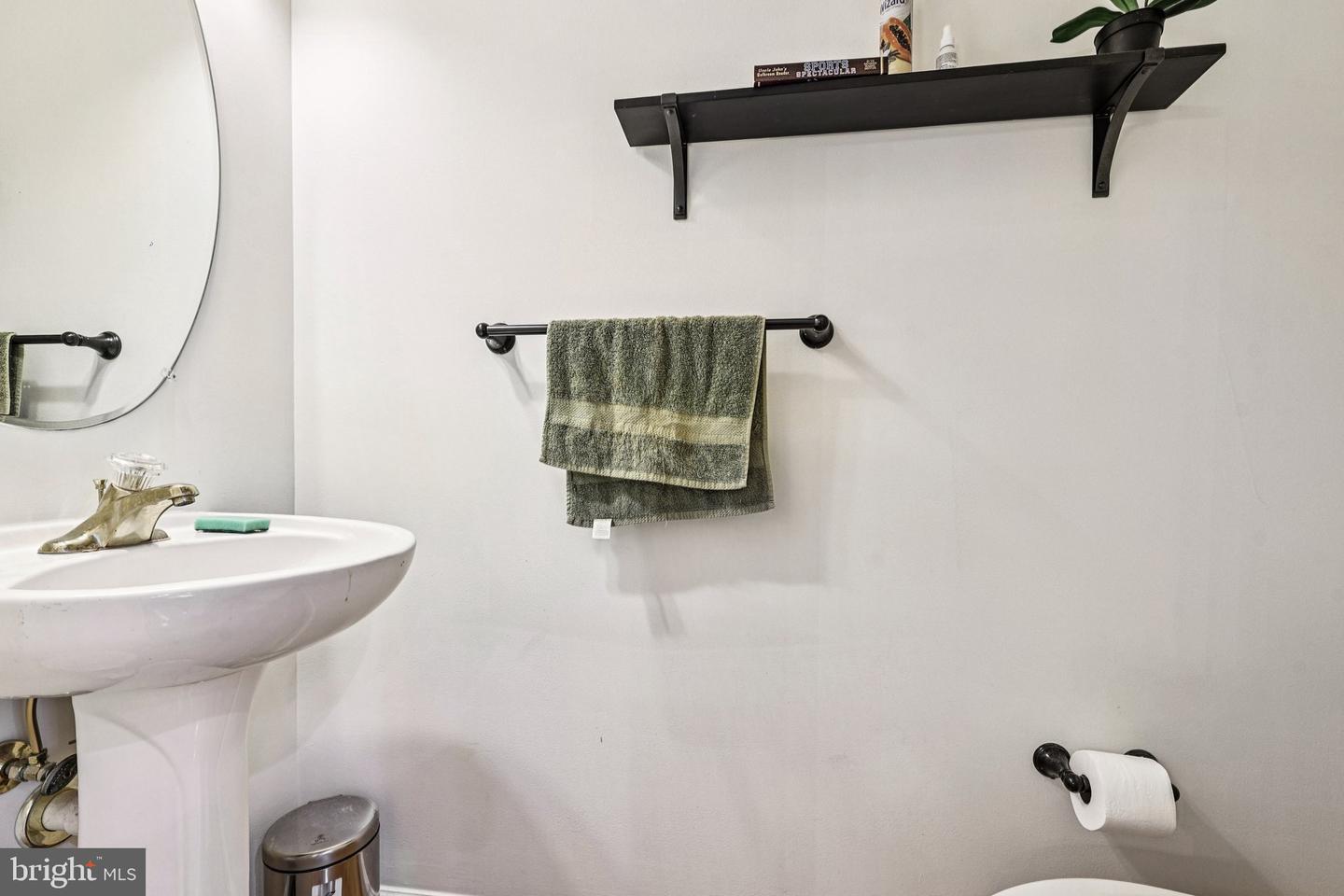 4817 DASHIELL PL, WOODBRIDGE, Virginia 22192, 3 Bedrooms Bedrooms, ,2 BathroomsBathrooms,Residential,For sale,4817 DASHIELL PL,VAPW2107986 MLS # VAPW2107986 4817 DASHIELL PL, WOODBRIDGE, Virginia 22192, 3 Bedrooms Bedrooms, ,2 BathroomsBathrooms,Residential,For sale,4817 DASHIELL PL,VAPW2107986 MLS # VAPW2107986