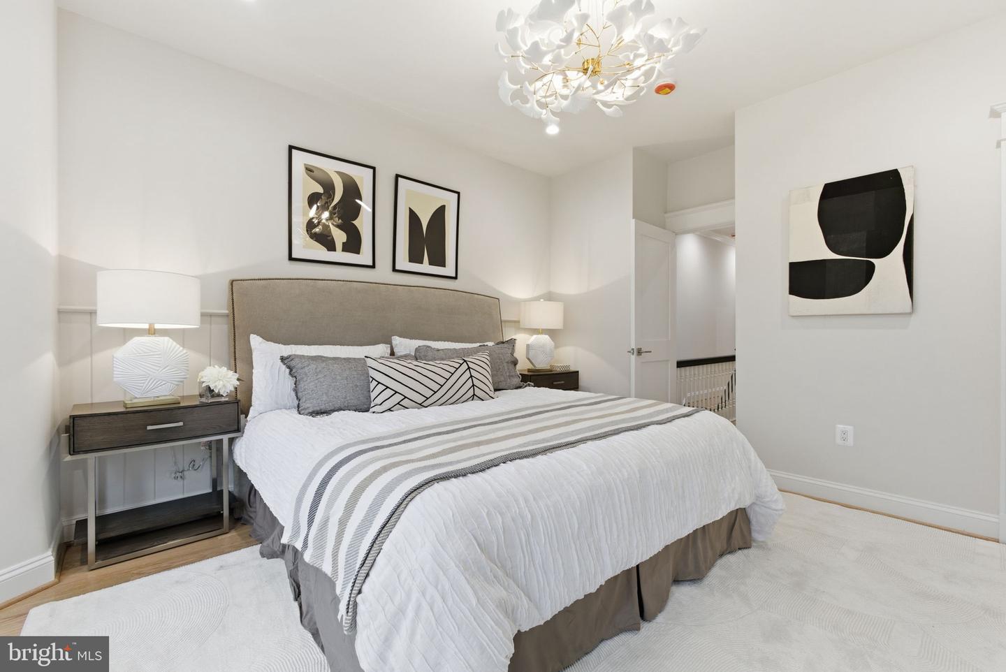 1319 EAST CAPITOL ST SE, WASHINGTON, District Of Columbia 20003, 4 Bedrooms Bedrooms, ,3 BathroomsBathrooms,Residential,For sale,1319 EAST CAPITOL ST SE,DCDC2232466 MLS # DCDC2232466