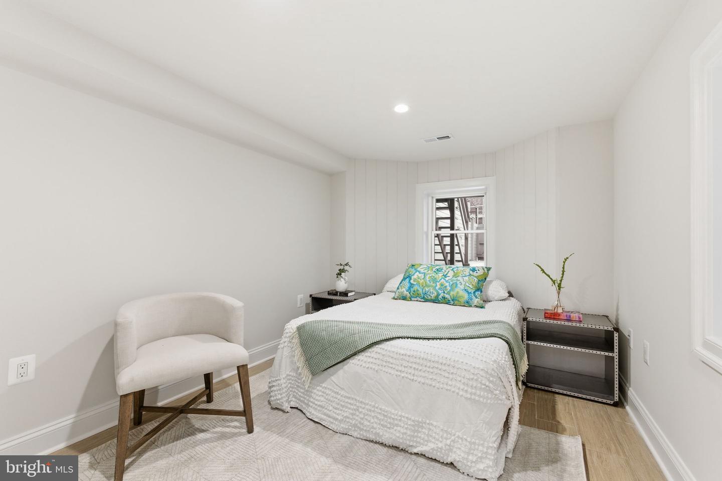 1319 EAST CAPITOL ST SE, WASHINGTON, District Of Columbia 20003, 4 Bedrooms Bedrooms, ,3 BathroomsBathrooms,Residential,For sale,1319 EAST CAPITOL ST SE,DCDC2232466 MLS # DCDC2232466