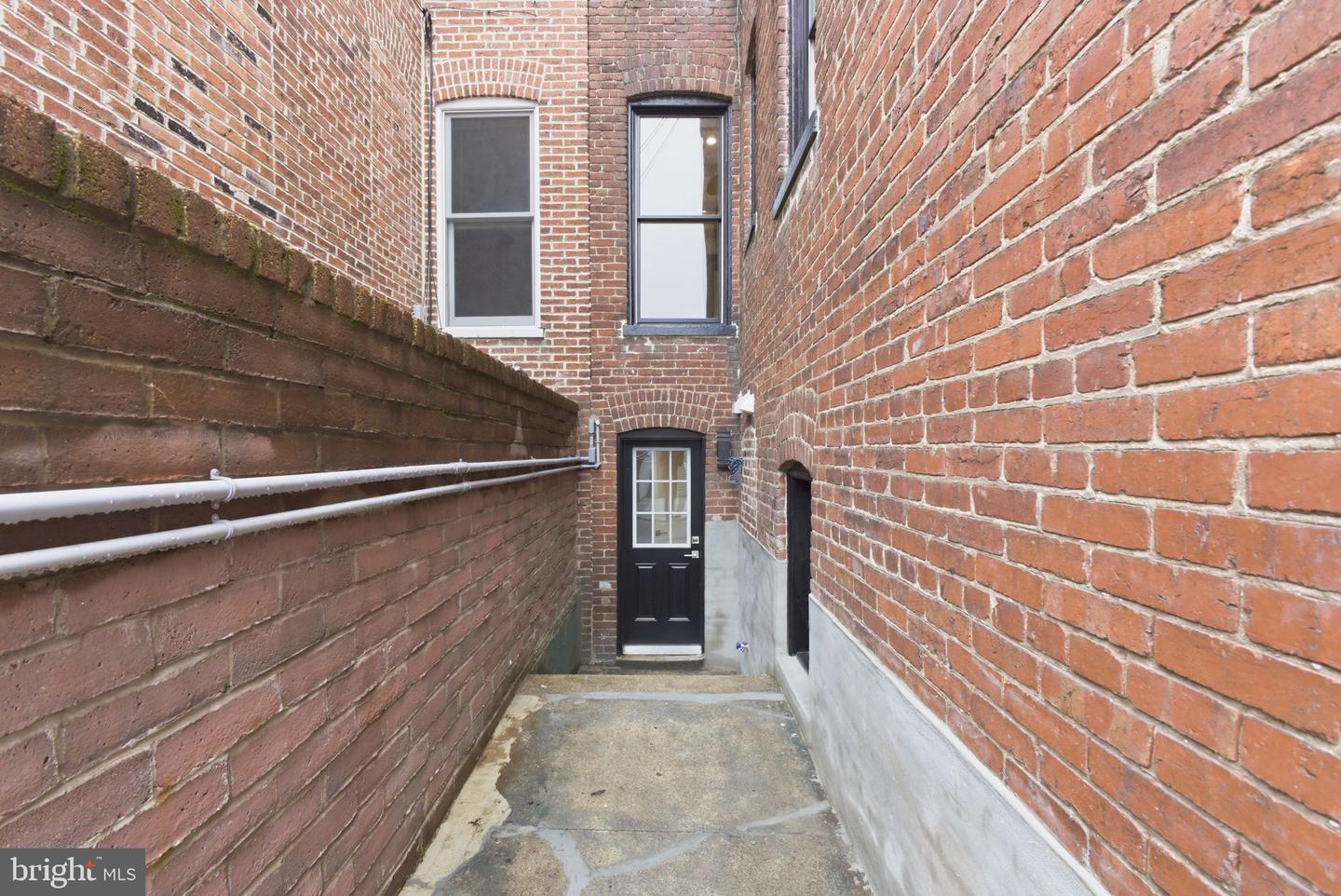 1319 EAST CAPITOL ST SE, WASHINGTON, District Of Columbia 20003, 4 Bedrooms Bedrooms, ,3 BathroomsBathrooms,Residential,For sale,1319 EAST CAPITOL ST SE,DCDC2232466 MLS # DCDC2232466