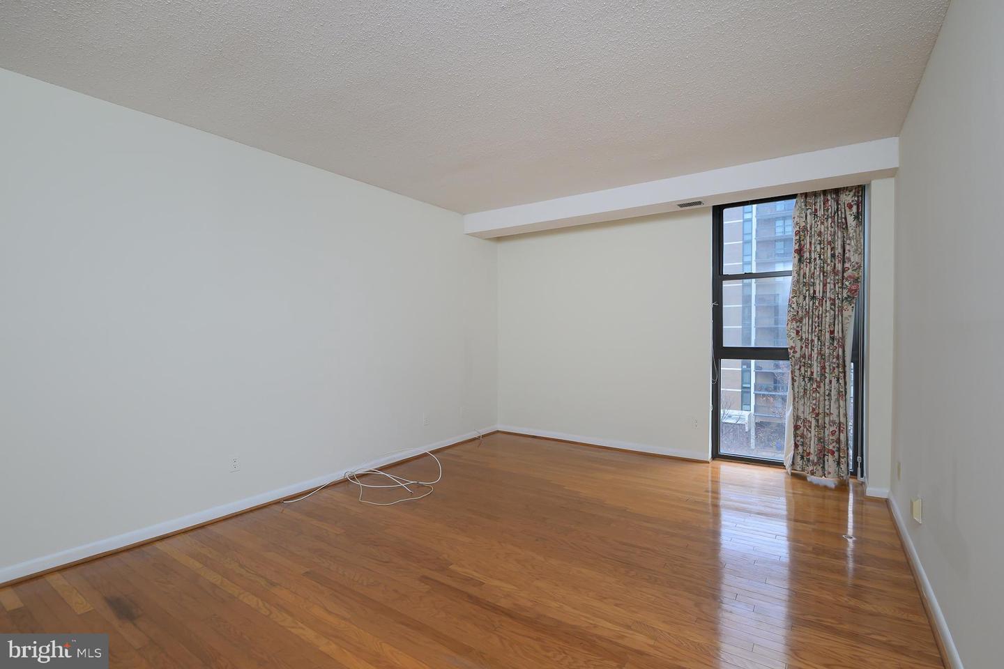 1016 S WAYNE ST S #604, ARLINGTON, Virginia 22204, 2 Bedrooms Bedrooms, ,2 BathroomsBathrooms,Residential,For sale,1016 S WAYNE ST S #604,VAAR2066276 MLS # VAAR2066276