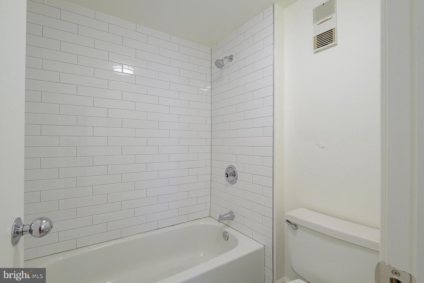 1016 S WAYNE ST S #604, ARLINGTON, Virginia 22204, 2 Bedrooms Bedrooms, ,2 BathroomsBathrooms,Residential,For sale,1016 S WAYNE ST S #604,VAAR2066276 MLS # VAAR2066276