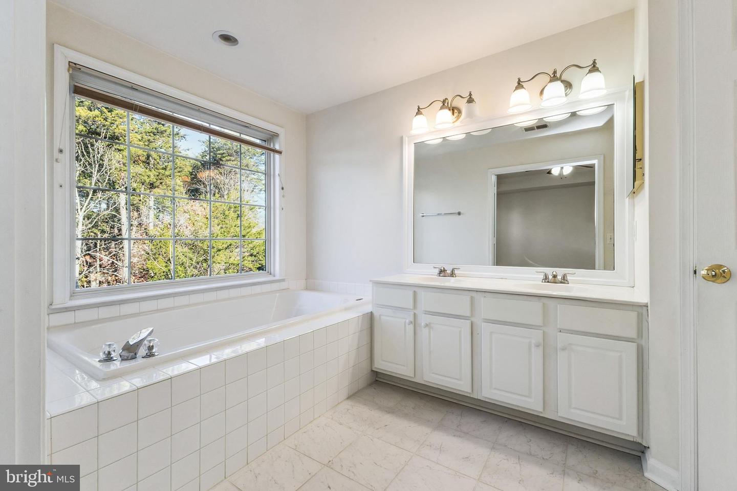 13083 ROSE PETAL CIR, HERNDON, Virginia 20171, 3 Bedrooms Bedrooms, ,2 BathroomsBathrooms,Residential,For sale,13083 ROSE PETAL CIR,VAFX2279876 MLS # VAFX2279876 13083 ROSE PETAL CIR, HERNDON, Virginia 20171, 3 Bedrooms Bedrooms, ,2 BathroomsBathrooms,Residential,For sale,13083 ROSE PETAL CIR,VAFX2279876 MLS # VAFX2279876