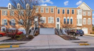 13083 ROSE PETAL CIR, HERNDON, Virginia 20171, 3 Bedrooms Bedrooms, ,2 BathroomsBathrooms,Residential,For sale,13083 ROSE PETAL CIR,VAFX2279876 MLS # VAFX2279876