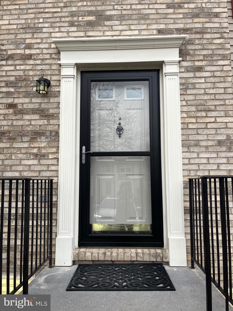 305 SUTTON CT, WINCHESTER, Virginia 22601, 2 Bedrooms Bedrooms, ,1 BathroomBathrooms,Residential,For sale,305 SUTTON CT,VAFV2038156 MLS # VAFV2038156 305 SUTTON CT, WINCHESTER, Virginia 22601, 2 Bedrooms Bedrooms, ,1 BathroomBathrooms,Residential,For sale,305 SUTTON CT,VAFV2038156 MLS # VAFV2038156