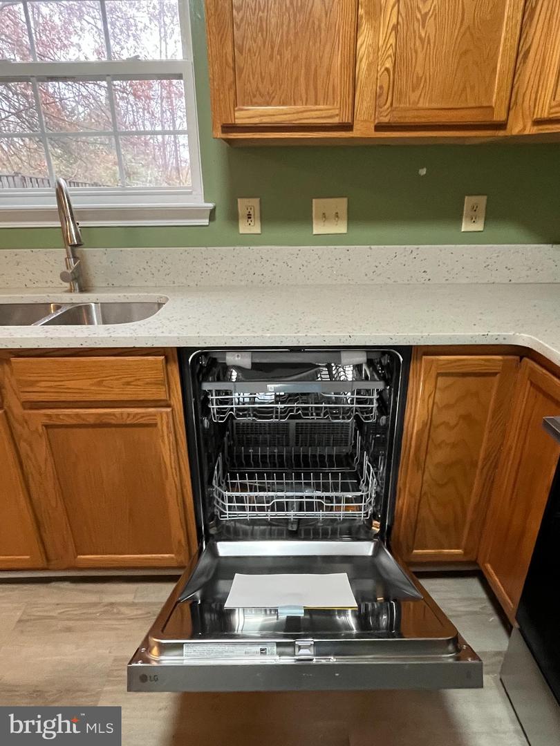 305 SUTTON CT, WINCHESTER, Virginia 22601, 2 Bedrooms Bedrooms, ,1 BathroomBathrooms,Residential,For sale,305 SUTTON CT,VAFV2038156 MLS # VAFV2038156 305 SUTTON CT, WINCHESTER, Virginia 22601, 2 Bedrooms Bedrooms, ,1 BathroomBathrooms,Residential,For sale,305 SUTTON CT,VAFV2038156 MLS # VAFV2038156