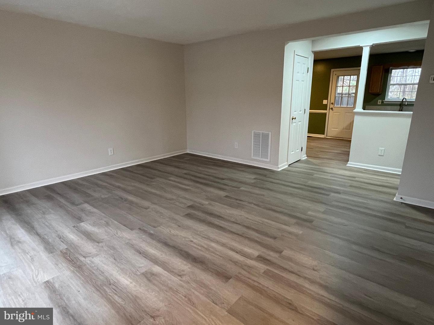 305 SUTTON CT, WINCHESTER, Virginia 22601, 2 Bedrooms Bedrooms, ,1 BathroomBathrooms,Residential,For sale,305 SUTTON CT,VAFV2038156 MLS # VAFV2038156 305 SUTTON CT, WINCHESTER, Virginia 22601, 2 Bedrooms Bedrooms, ,1 BathroomBathrooms,Residential,For sale,305 SUTTON CT,VAFV2038156 MLS # VAFV2038156