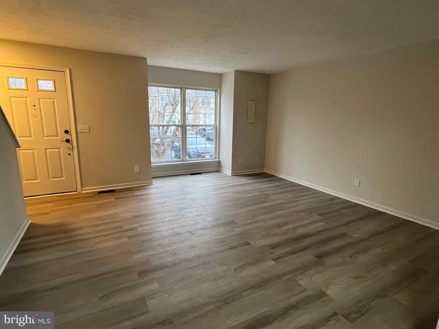 305 SUTTON CT, WINCHESTER, Virginia 22601, 2 Bedrooms Bedrooms, ,1 BathroomBathrooms,Residential,For sale,305 SUTTON CT,VAFV2038156 MLS # VAFV2038156 305 SUTTON CT, WINCHESTER, Virginia 22601, 2 Bedrooms Bedrooms, ,1 BathroomBathrooms,Residential,For sale,305 SUTTON CT,VAFV2038156 MLS # VAFV2038156