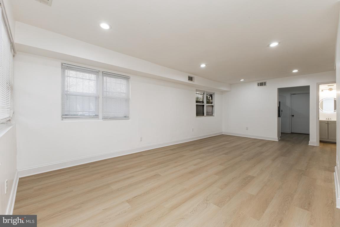 4604 JAY ST NE, WASHINGTON, District Of Columbia 20019, 3 Bedrooms Bedrooms, ,1 BathroomBathrooms,Residential,For sale,4604 JAY ST NE,DCDC2232722 MLS # DCDC2232722