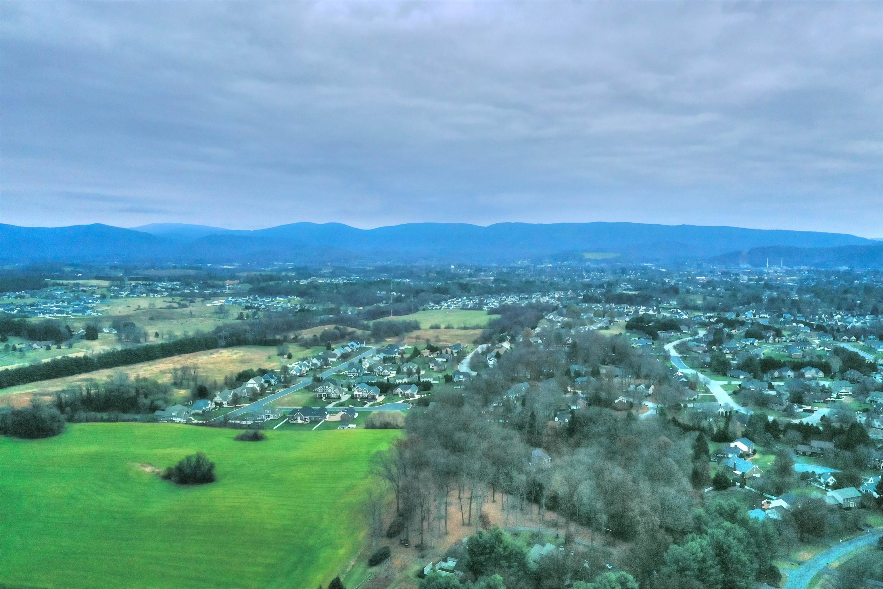 152 HUNTINGTON PL, WAYNESBORO, Virginia 22980, 4 Bedrooms Bedrooms, ,3 BathroomsBathrooms,Residential,152 HUNTINGTON PL,671368 MLS # 671368 152 HUNTINGTON PL, WAYNESBORO, Virginia 22980, 4 Bedrooms Bedrooms, ,3 BathroomsBathrooms,Residential,152 HUNTINGTON PL,671368 MLS # 671368