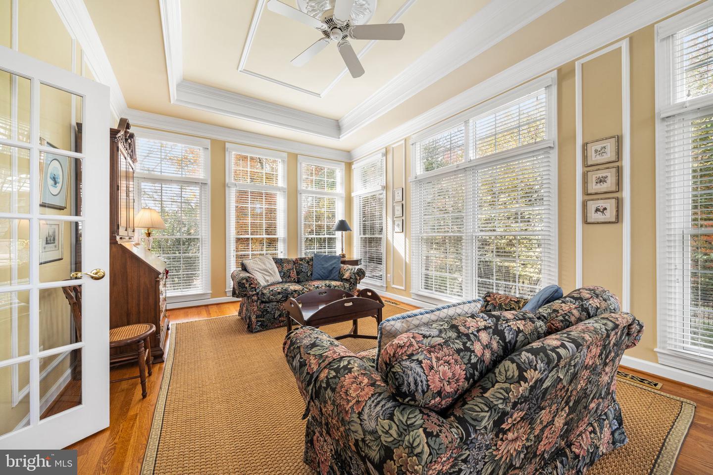 10121 RATCLIFFE MANOR DR, FAIRFAX, Virginia 22030, 6 Bedrooms Bedrooms, ,5 BathroomsBathrooms,Residential,For sale,10121 RATCLIFFE MANOR DR,VAFC2007372 MLS # VAFC2007372