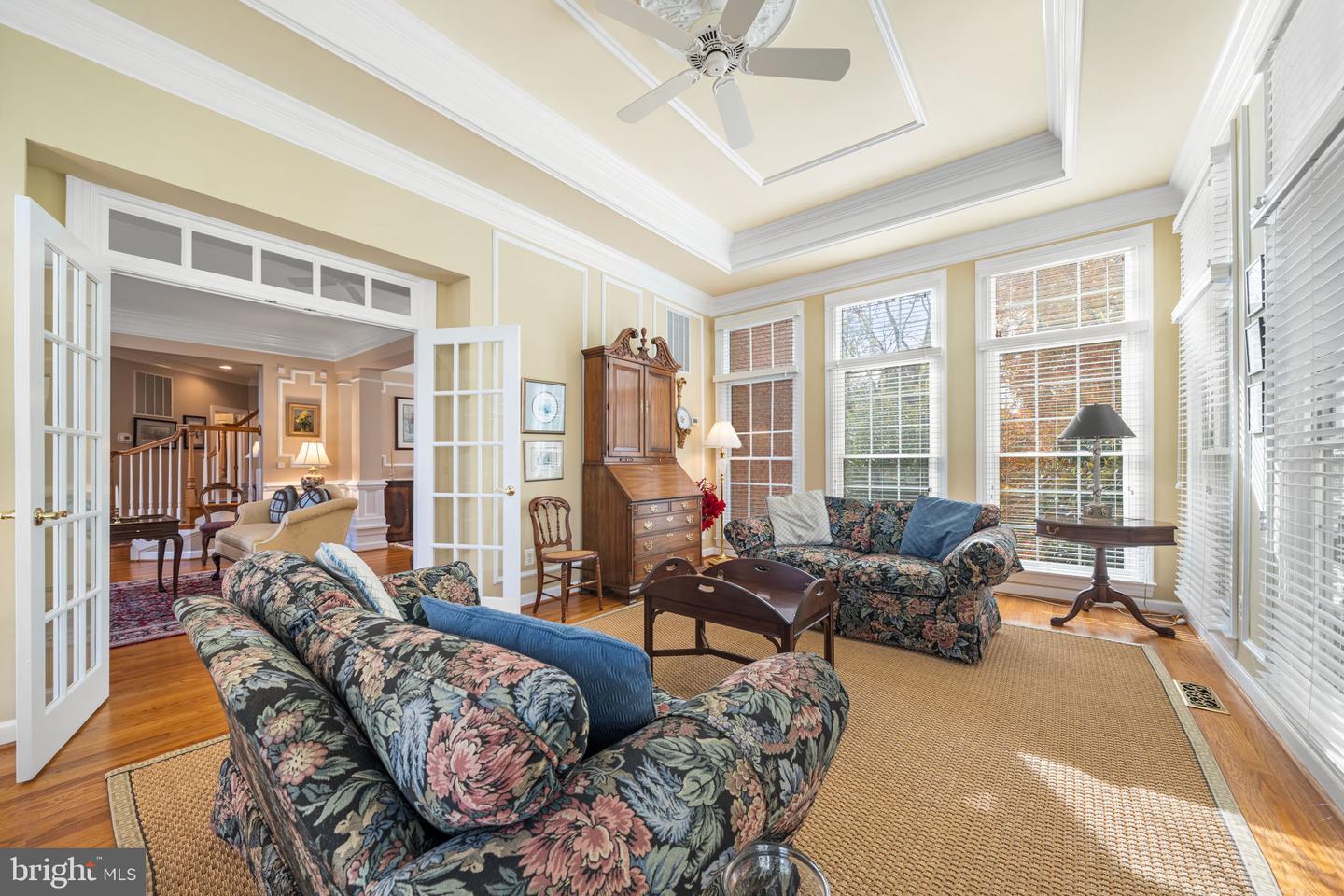 10121 RATCLIFFE MANOR DR, FAIRFAX, Virginia 22030, 6 Bedrooms Bedrooms, ,5 BathroomsBathrooms,Residential,For sale,10121 RATCLIFFE MANOR DR,VAFC2007372 MLS # VAFC2007372