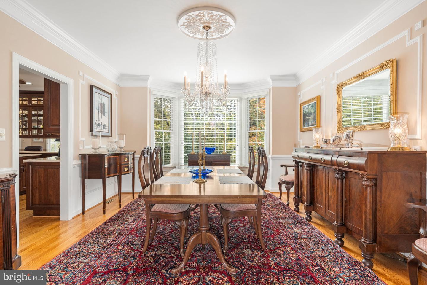 10121 RATCLIFFE MANOR DR, FAIRFAX, Virginia 22030, 6 Bedrooms Bedrooms, ,5 BathroomsBathrooms,Residential,For sale,10121 RATCLIFFE MANOR DR,VAFC2007372 MLS # VAFC2007372