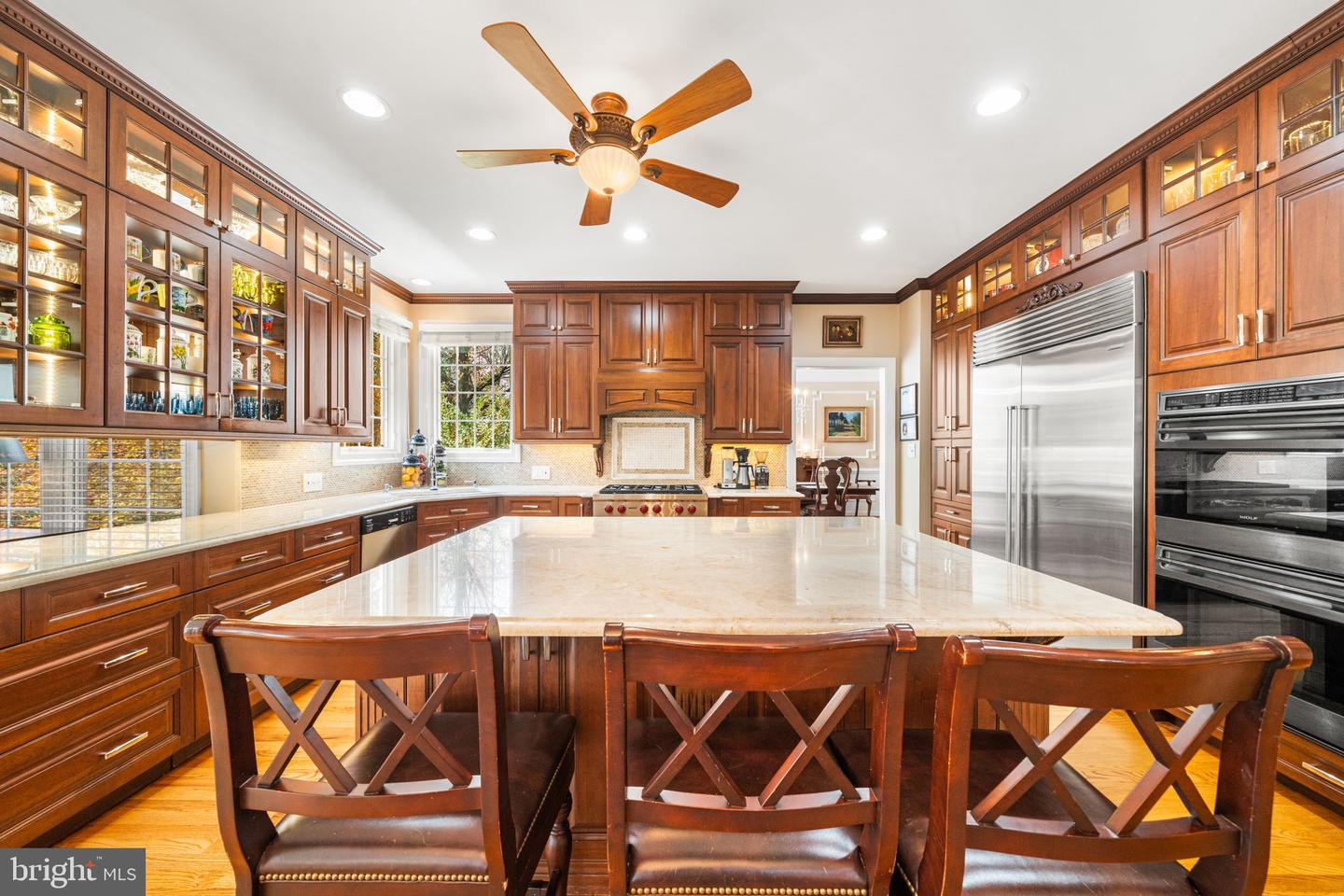 10121 RATCLIFFE MANOR DR, FAIRFAX, Virginia 22030, 6 Bedrooms Bedrooms, ,5 BathroomsBathrooms,Residential,For sale,10121 RATCLIFFE MANOR DR,VAFC2007372 MLS # VAFC2007372