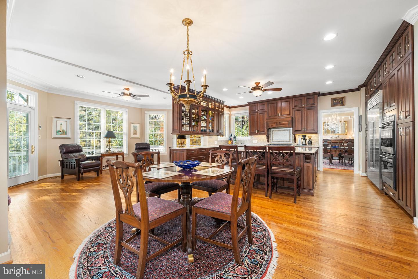 10121 RATCLIFFE MANOR DR, FAIRFAX, Virginia 22030, 6 Bedrooms Bedrooms, ,5 BathroomsBathrooms,Residential,For sale,10121 RATCLIFFE MANOR DR,VAFC2007372 MLS # VAFC2007372