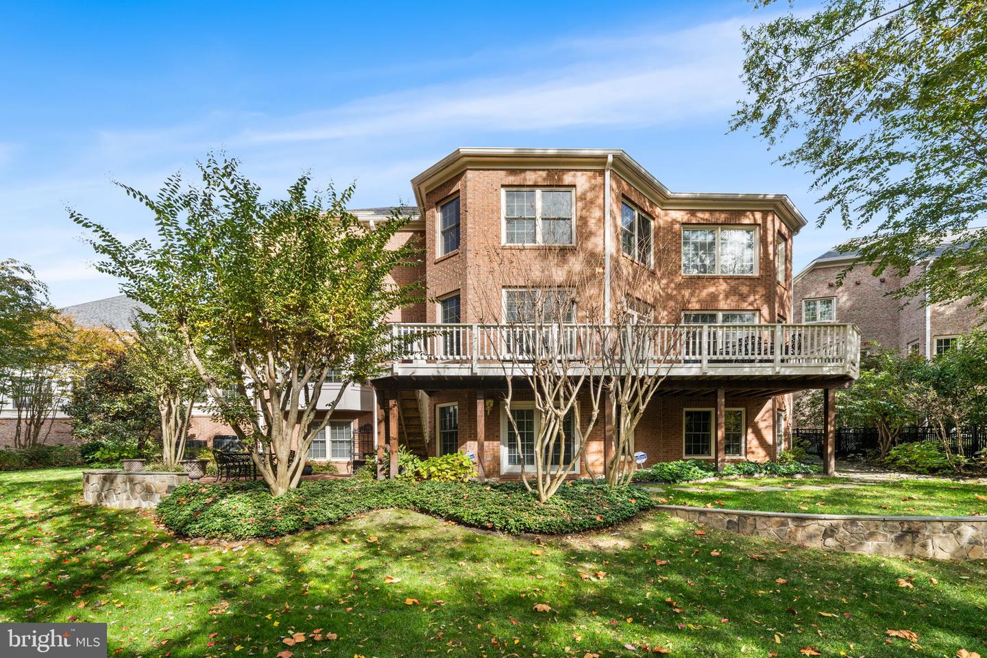 10121 RATCLIFFE MANOR DR, FAIRFAX, Virginia 22030, 6 Bedrooms Bedrooms, ,5 BathroomsBathrooms,Residential,For sale,10121 RATCLIFFE MANOR DR,VAFC2007372 MLS # VAFC2007372