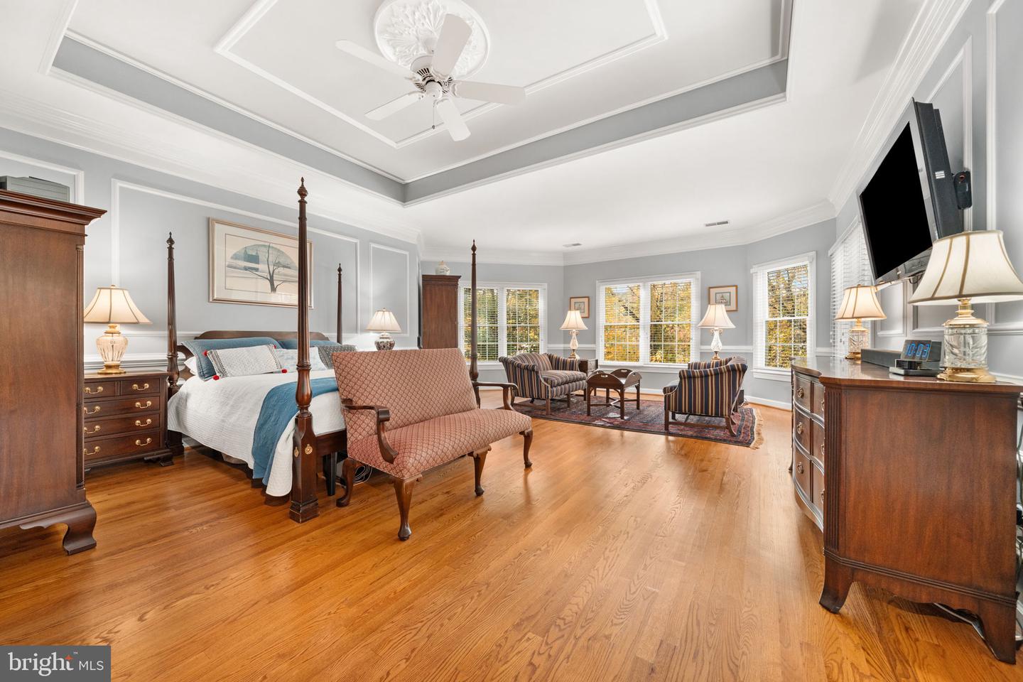 10121 RATCLIFFE MANOR DR, FAIRFAX, Virginia 22030, 6 Bedrooms Bedrooms, ,5 BathroomsBathrooms,Residential,For sale,10121 RATCLIFFE MANOR DR,VAFC2007372 MLS # VAFC2007372