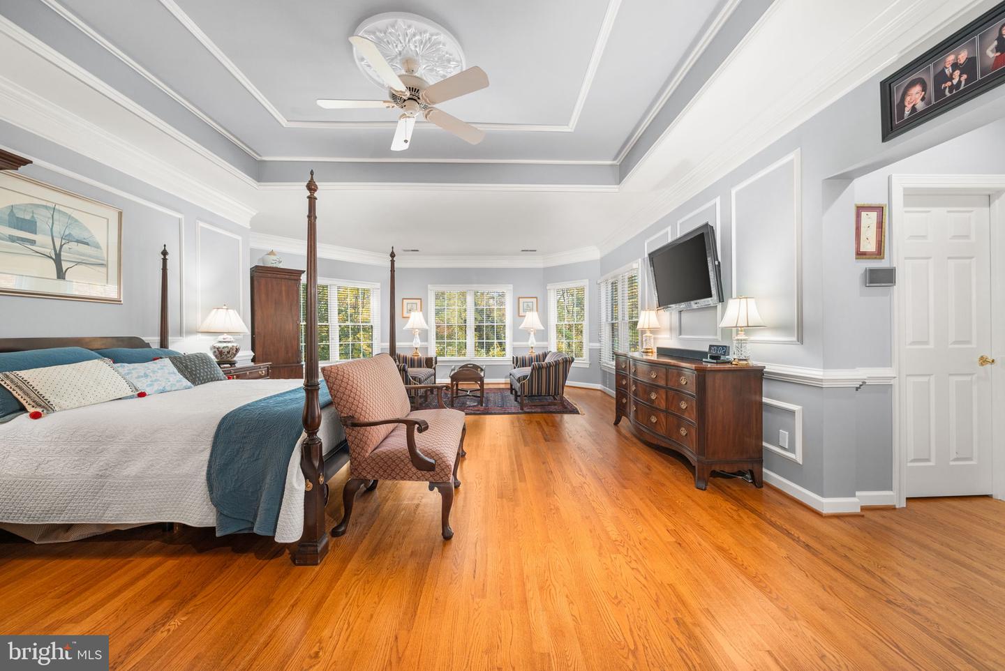 10121 RATCLIFFE MANOR DR, FAIRFAX, Virginia 22030, 6 Bedrooms Bedrooms, ,5 BathroomsBathrooms,Residential,For sale,10121 RATCLIFFE MANOR DR,VAFC2007372 MLS # VAFC2007372