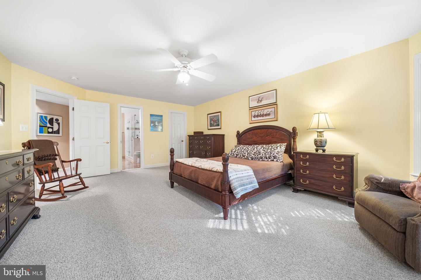 10121 RATCLIFFE MANOR DR, FAIRFAX, Virginia 22030, 6 Bedrooms Bedrooms, ,5 BathroomsBathrooms,Residential,For sale,10121 RATCLIFFE MANOR DR,VAFC2007372 MLS # VAFC2007372