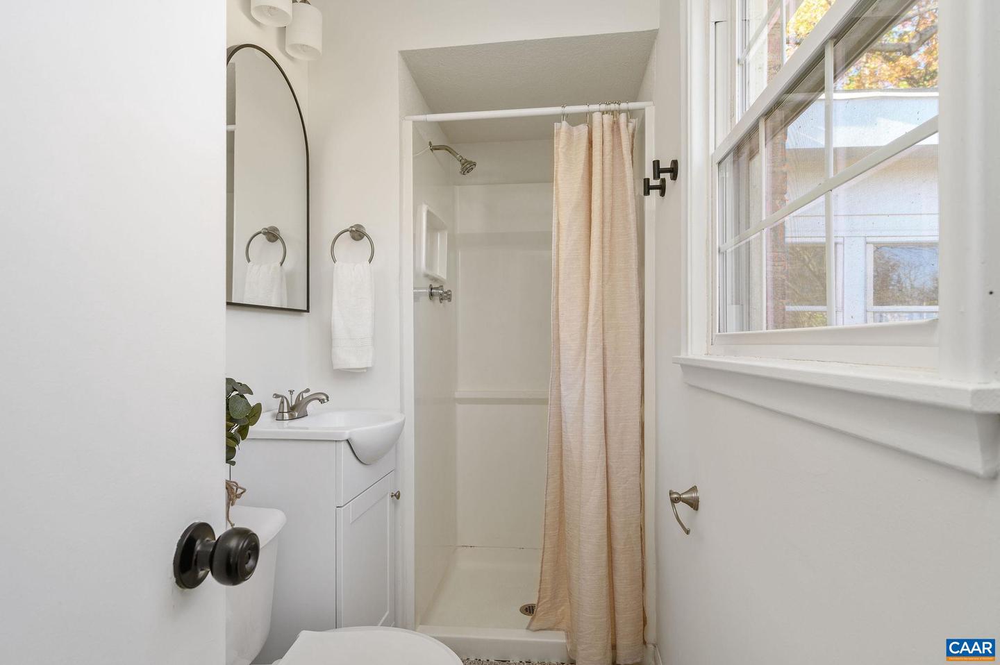 2304 SHELBY DR, CHARLOTTESVILLE, Virginia 22901, 3 Bedrooms Bedrooms, ,3 BathroomsBathrooms,Residential,For sale,2304 SHELBY DR,671044 MLS # 671044