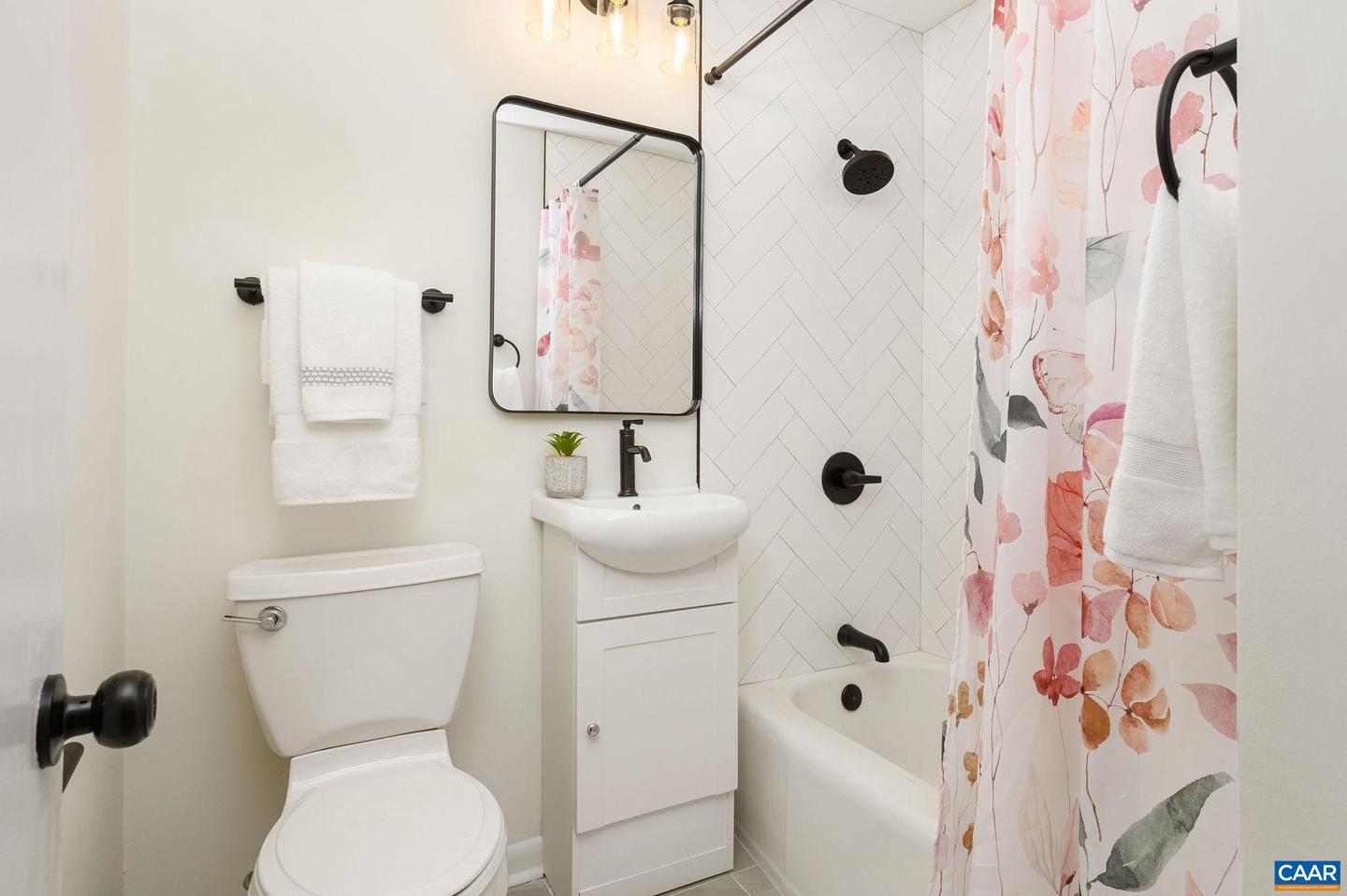 2304 SHELBY DR, CHARLOTTESVILLE, Virginia 22901, 3 Bedrooms Bedrooms, ,3 BathroomsBathrooms,Residential,For sale,2304 SHELBY DR,671044 MLS # 671044