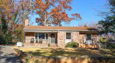 2304 SHELBY DR, CHARLOTTESVILLE, Virginia 22901, 3 Bedrooms Bedrooms, ,3 BathroomsBathrooms,Residential,For sale,2304 SHELBY DR,671044 MLS # 671044