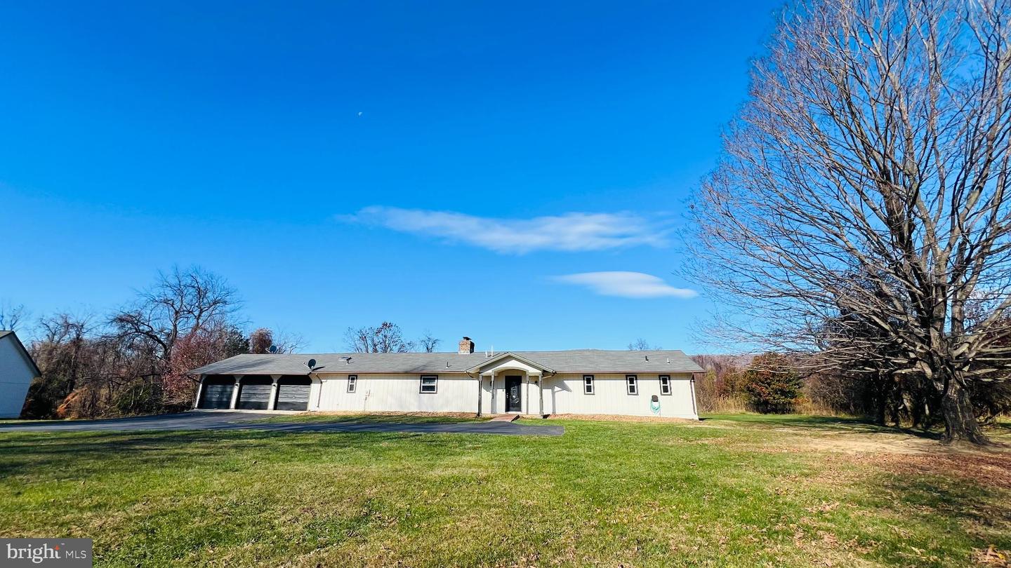 33900 AUSTIN GROVE RD, BLUEMONT, Virginia 20135, 3 Bedrooms Bedrooms, 7 Rooms Rooms,2 BathroomsBathrooms,Residential,For sale,33900 AUSTIN GROVE RD,VALO2111036 MLS # VALO2111036