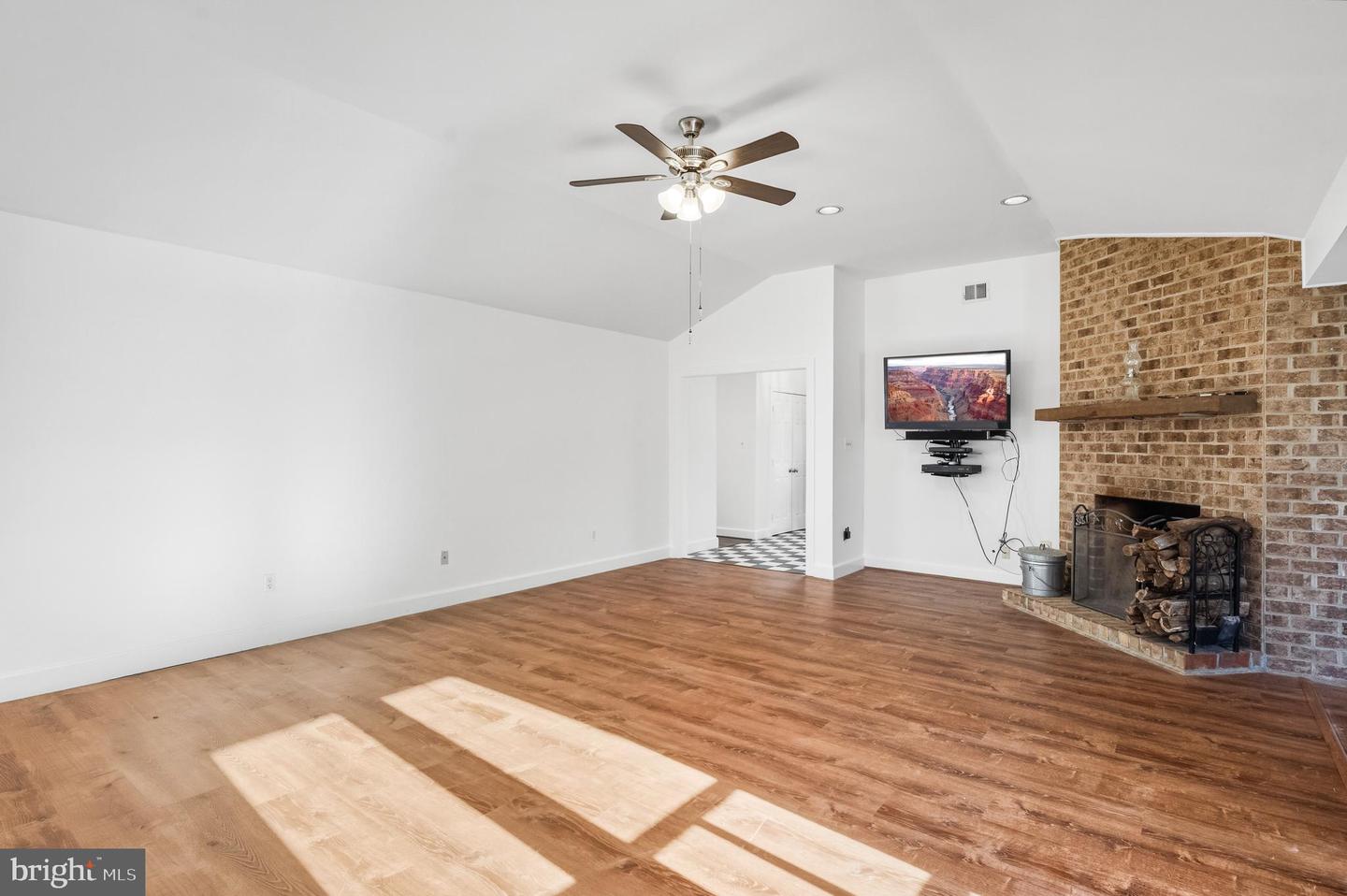 33900 AUSTIN GROVE RD, BLUEMONT, Virginia 20135, 3 Bedrooms Bedrooms, 7 Rooms Rooms,2 BathroomsBathrooms,Residential,For sale,33900 AUSTIN GROVE RD,VALO2111036 MLS # VALO2111036 33900 AUSTIN GROVE RD, BLUEMONT, Virginia 20135, 3 Bedrooms Bedrooms, 7 Rooms Rooms,2 BathroomsBathrooms,Residential,For sale,33900 AUSTIN GROVE RD,VALO2111036 MLS # VALO2111036