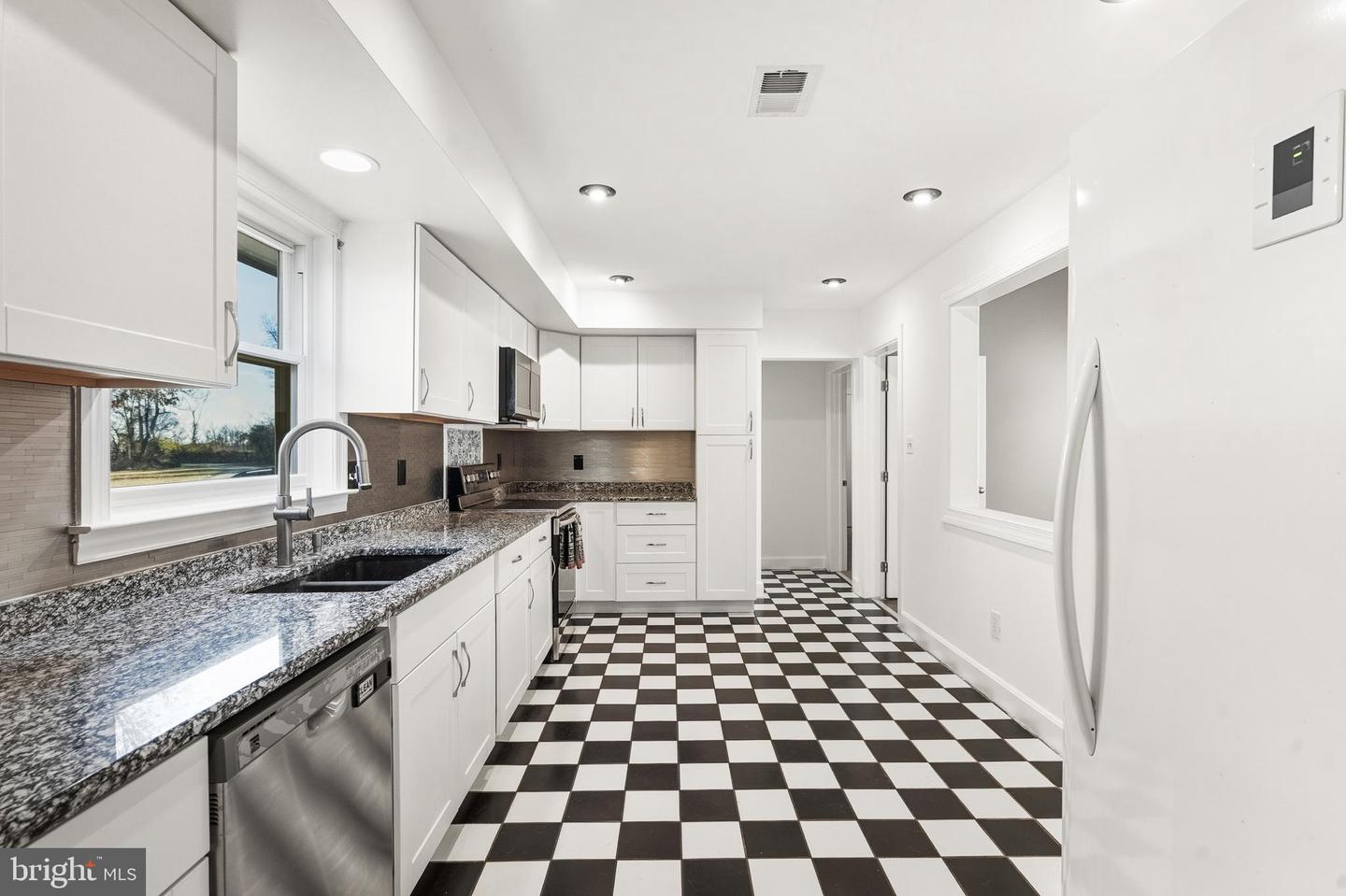 33900 AUSTIN GROVE RD, BLUEMONT, Virginia 20135, 3 Bedrooms Bedrooms, 7 Rooms Rooms,2 BathroomsBathrooms,Residential,For sale,33900 AUSTIN GROVE RD,VALO2111036 MLS # VALO2111036 33900 AUSTIN GROVE RD, BLUEMONT, Virginia 20135, 3 Bedrooms Bedrooms, 7 Rooms Rooms,2 BathroomsBathrooms,Residential,For sale,33900 AUSTIN GROVE RD,VALO2111036 MLS # VALO2111036