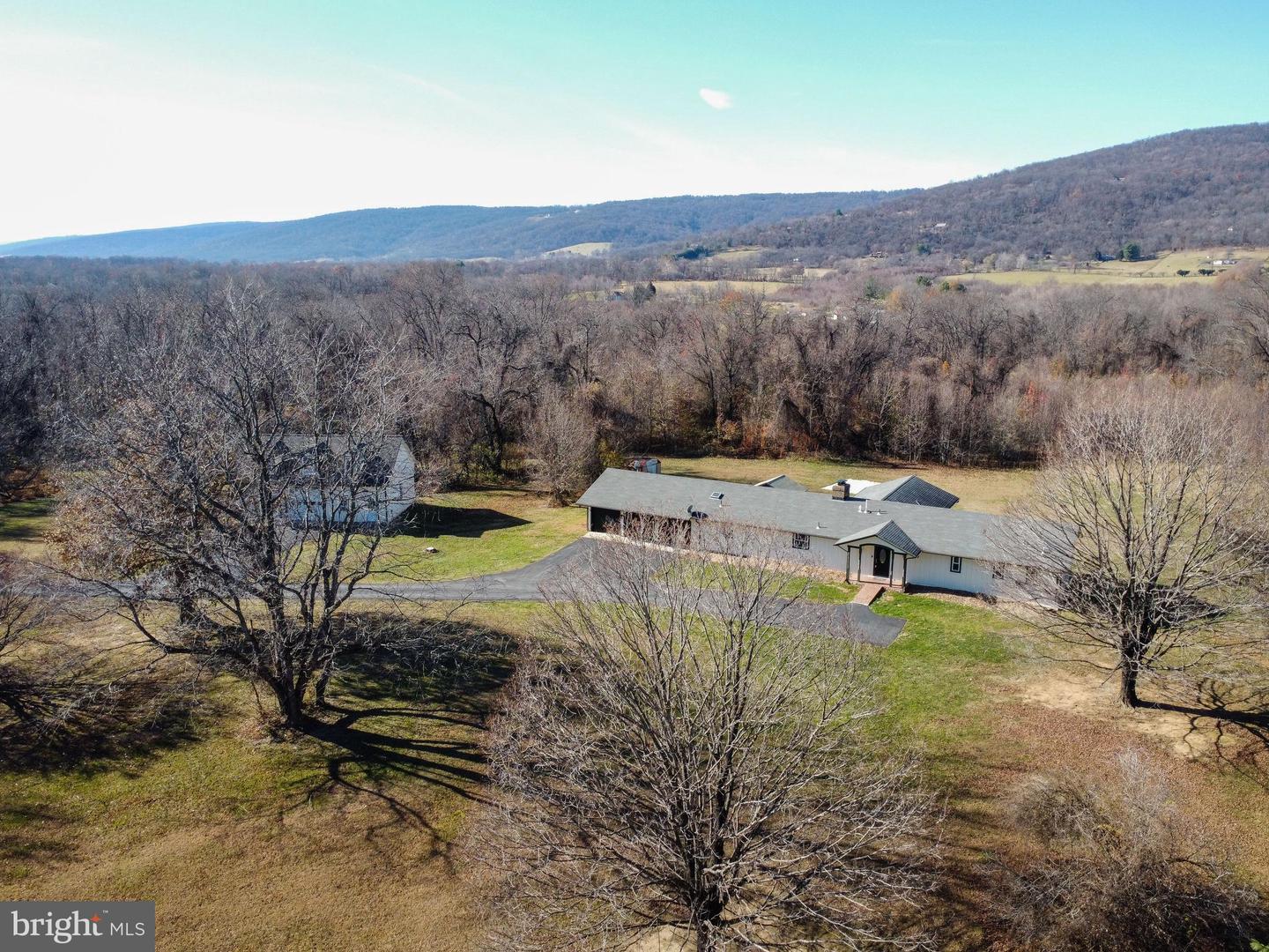 33900 AUSTIN GROVE RD, BLUEMONT, Virginia 20135, 3 Bedrooms Bedrooms, 7 Rooms Rooms,2 BathroomsBathrooms,Residential,For sale,33900 AUSTIN GROVE RD,VALO2111036 MLS # VALO2111036 33900 AUSTIN GROVE RD, BLUEMONT, Virginia 20135, 3 Bedrooms Bedrooms, 7 Rooms Rooms,2 BathroomsBathrooms,Residential,For sale,33900 AUSTIN GROVE RD,VALO2111036 MLS # VALO2111036