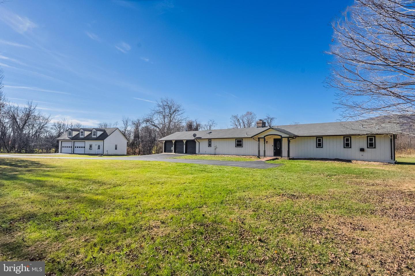 33900 AUSTIN GROVE RD, BLUEMONT, Virginia 20135, 3 Bedrooms Bedrooms, 7 Rooms Rooms,2 BathroomsBathrooms,Residential,For sale,33900 AUSTIN GROVE RD,VALO2111036 MLS # VALO2111036 33900 AUSTIN GROVE RD, BLUEMONT, Virginia 20135, 3 Bedrooms Bedrooms, 7 Rooms Rooms,2 BathroomsBathrooms,Residential,For sale,33900 AUSTIN GROVE RD,VALO2111036 MLS # VALO2111036